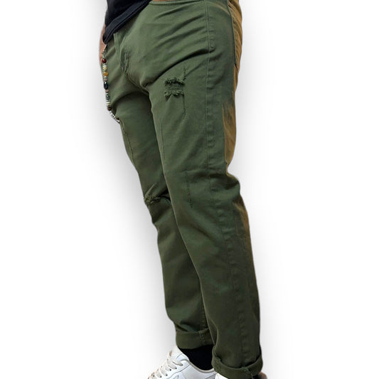 Pantaloni slim fit