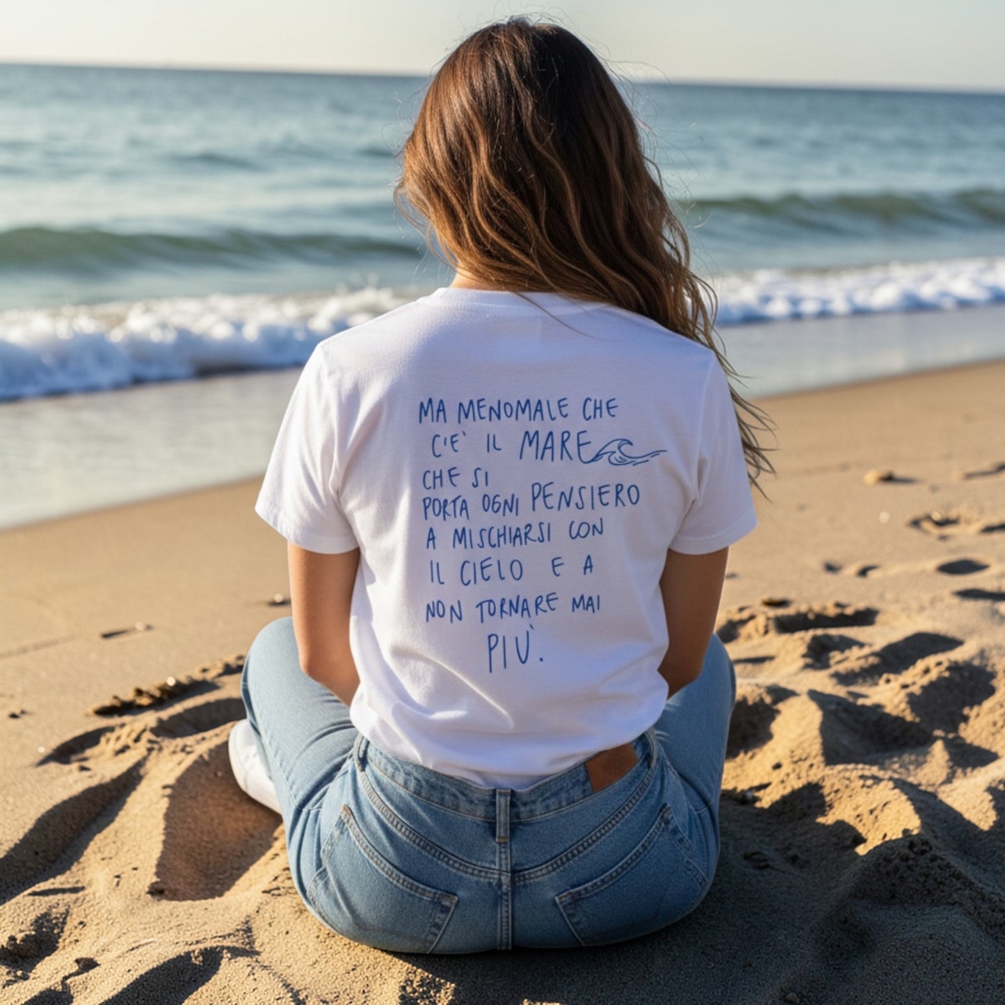 T-Shirt “MENOMALE CHE C’É IL MARE” 🌊